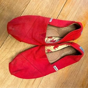 Toms flat shoes. Size 8 women. Alpargata